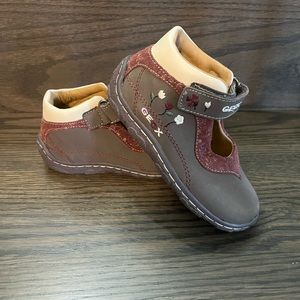 Geox girls shoes sz 8.5 brand new retail $139